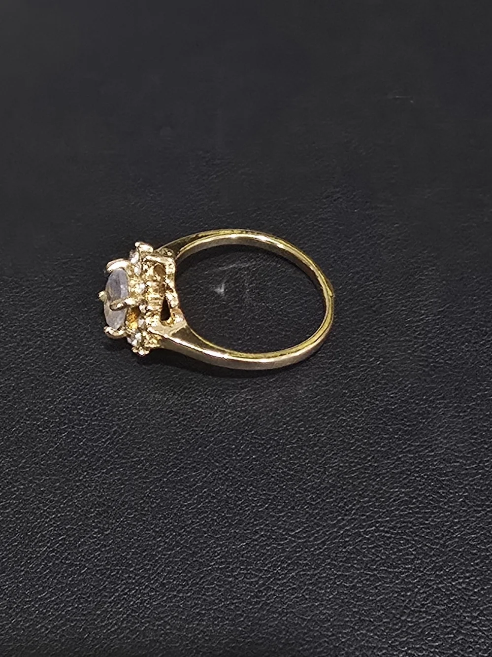 Gold Halo Oval Crystal Ring - Elegant Women’s Jewelry